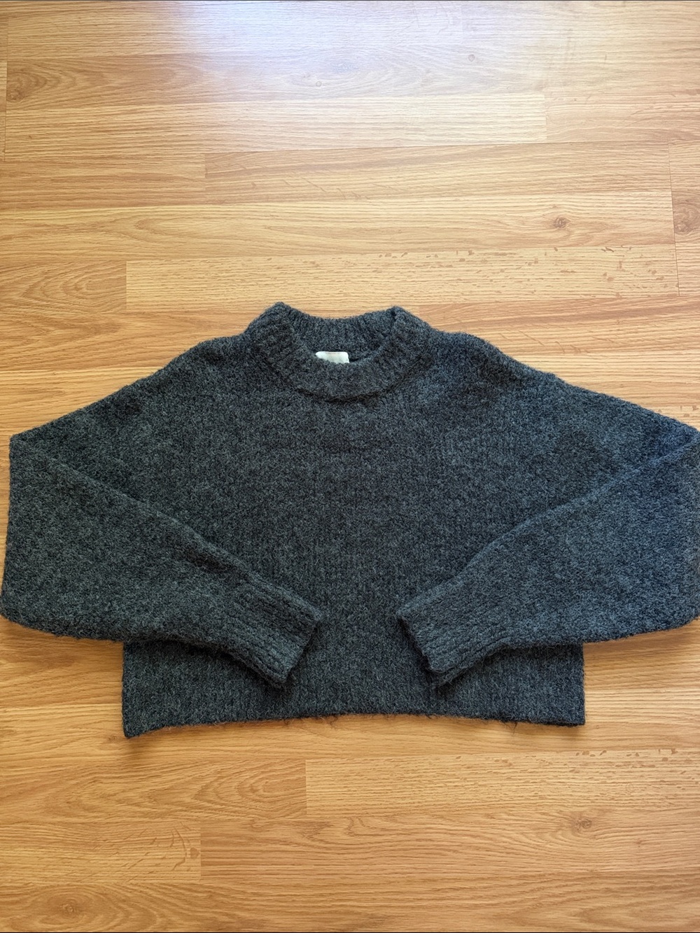 NWOT cropped H&M sweater